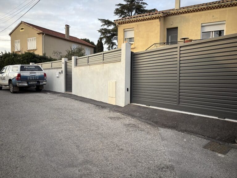 Pose d’une clôture à Carqueiranne
